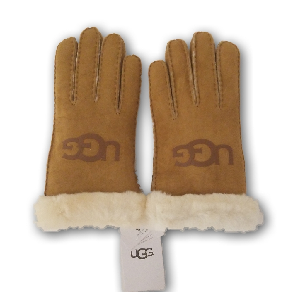 UGG Women's Sheepskin Logo Glove Chestnut